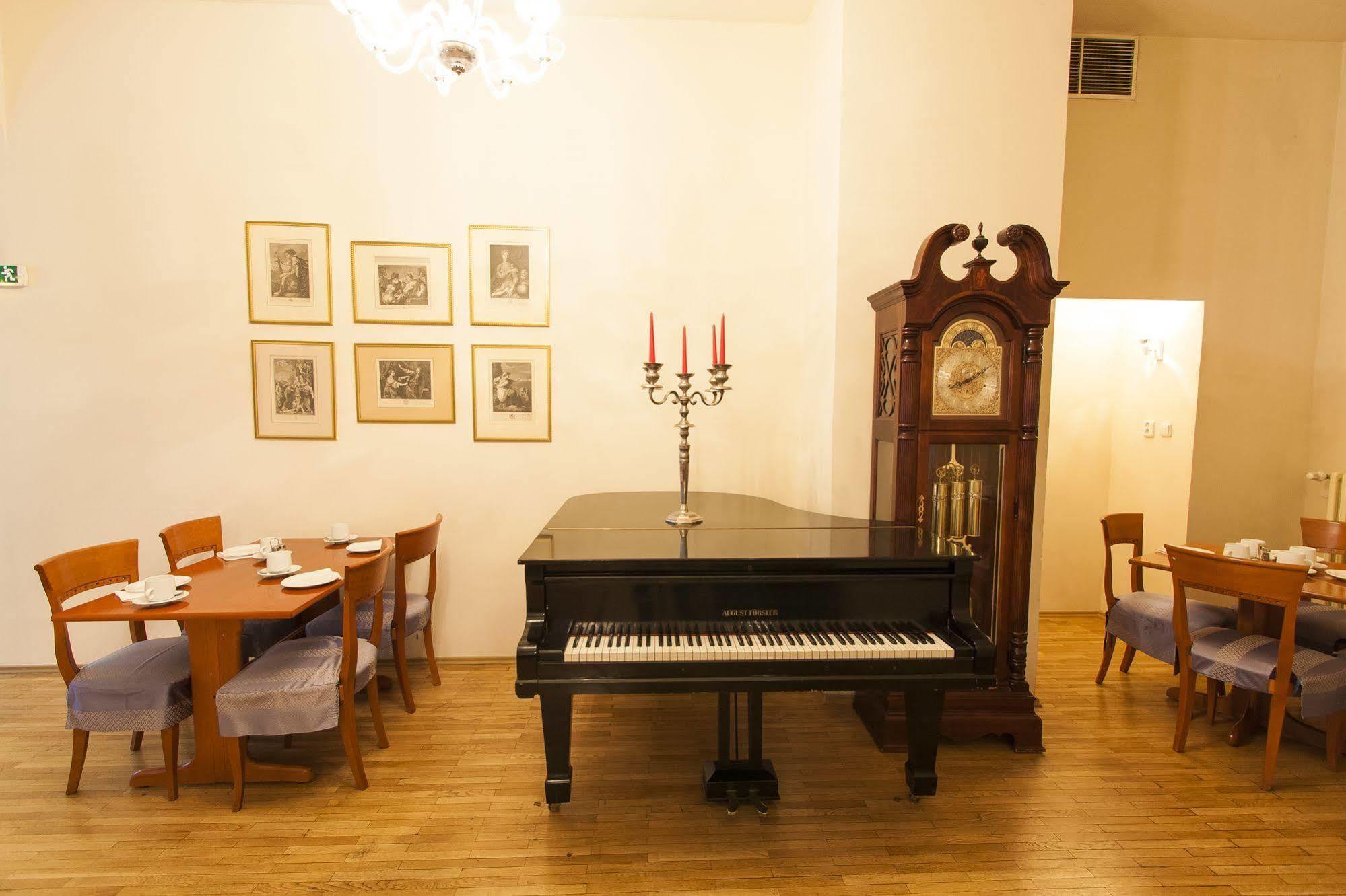 The Botanist Praga