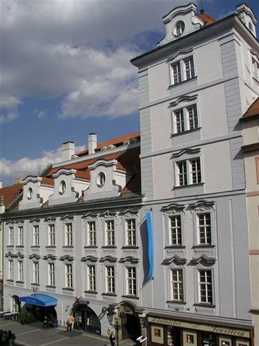 Aparthotel Modra Ruze