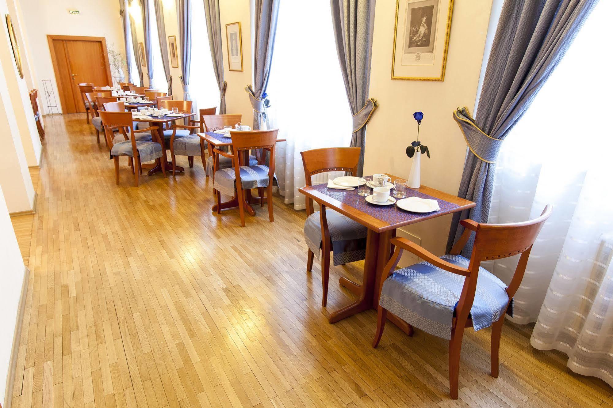 Aparthotel Modra Ruze Praag